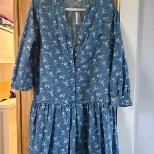 GAP Blue Floral Print Top